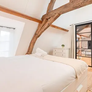 https://old-lille-lovely-typical-apartment.lillehotels.org