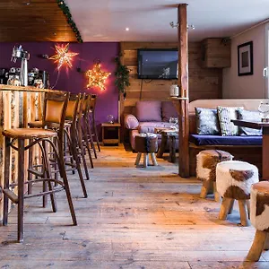 https://hotel-plein-sud.fr-provencehotel.com