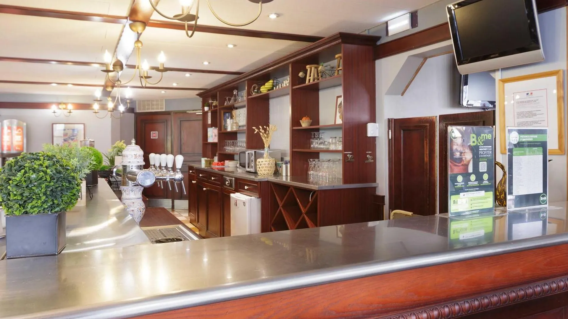 Hotel ibis Lourdes Centre Gare 3*,
