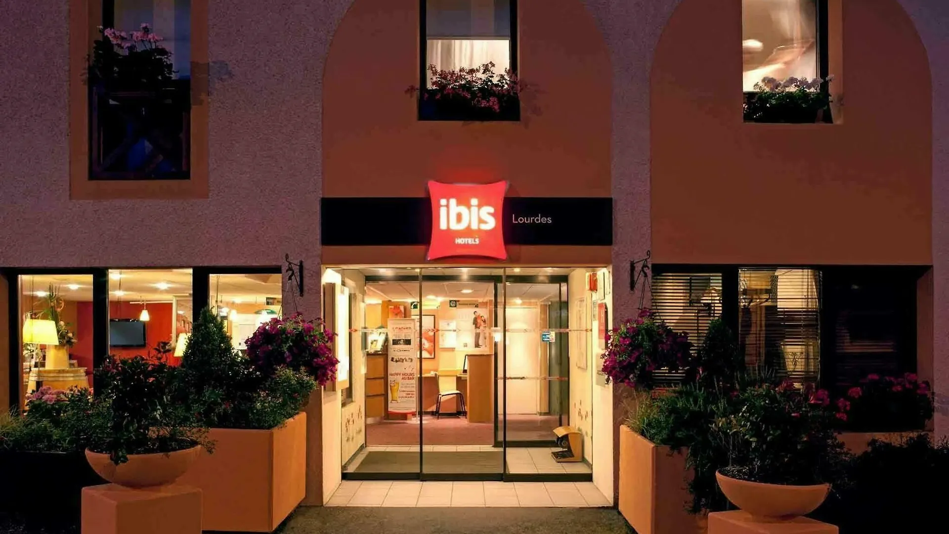 B&B Hotel Lourdes Centre 3*,